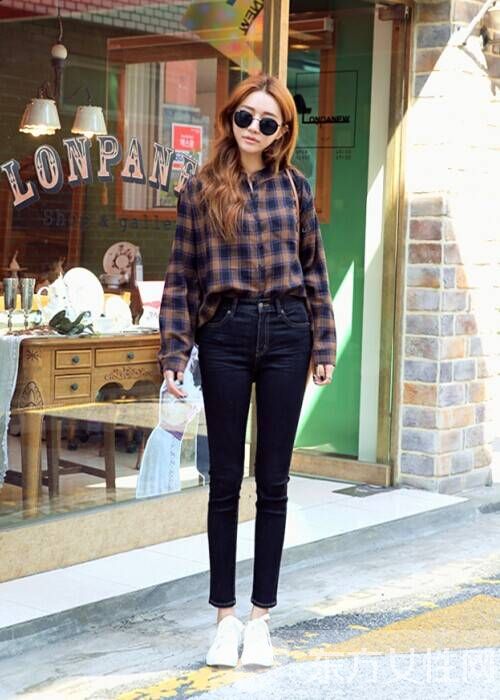 衬衫怎么搭配好看 这样穿保证甩路人几条街