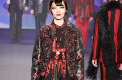 70年代时尚元素风格推荐 时尚与经典的完美结合