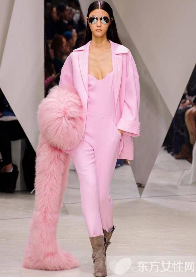 达人健美裤时尚街拍 健美裤居然成了时尚潮流