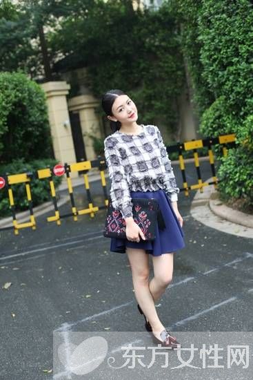 秋季女生半身裙搭配 尽显复古时尚风