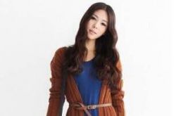 开衫毛衣怎么搭配好看 巧妙混搭风就是这么美