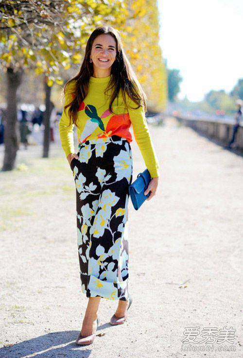 早春最佳CP穿搭 毛衣配裙子就是这么美