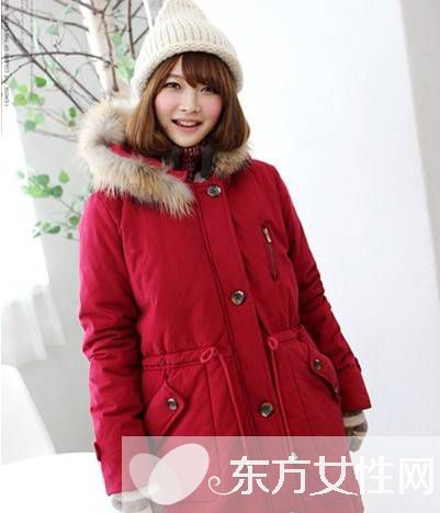 MM时尚冬装搭配 亮色棉服美出新高度