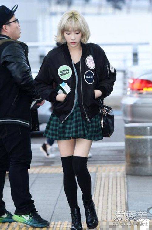 少女时代春装街拍 林允儿早春粉嫩登场