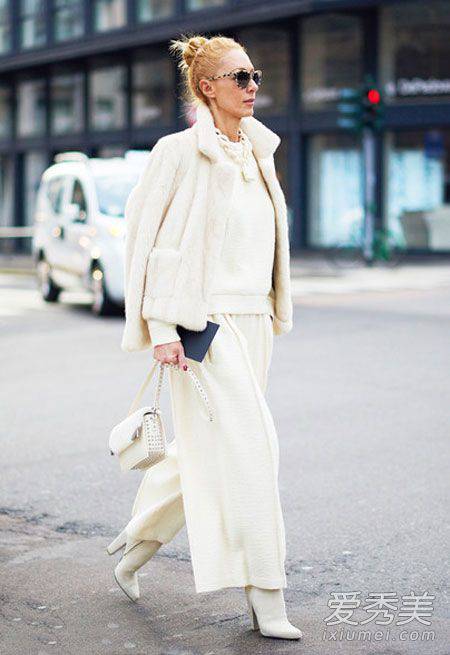 下雪天穿什么最好看 白色冬装正当道