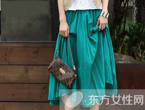 半身长裙搭配技巧推荐 巧妙搭配秒变气质女神