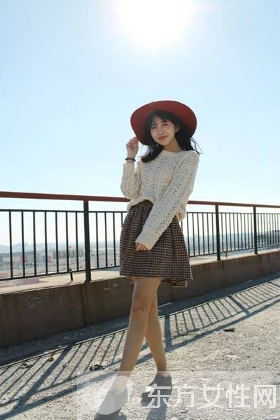 韩版宽松毛衣搭配法 搭对了显瘦身材随便show