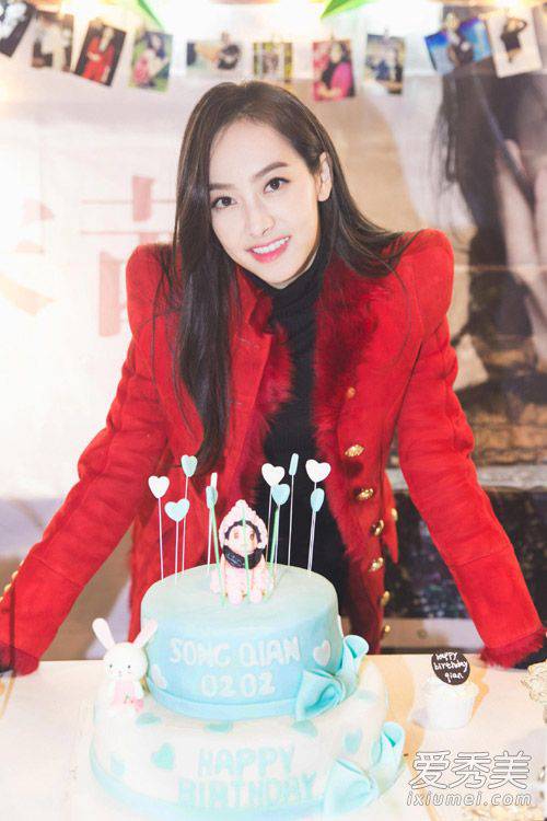 宋茜身材好又会穿 赶紧学她的早春穿衣经