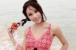 连体泳衣美女穿搭术 做个夏日的水美人