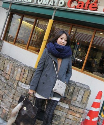 韩式毛线围巾系法 冬季出行即时尚又温暖