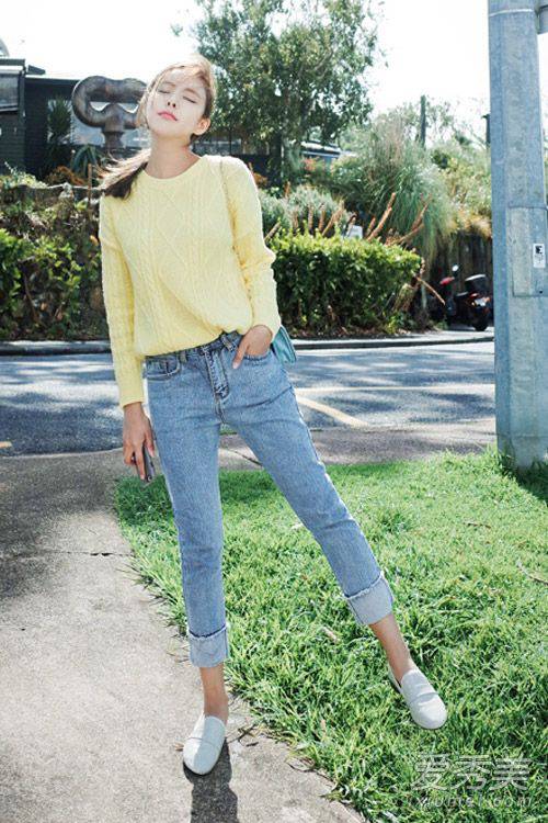 韩国早春街拍 冰淇淋色毛衣美哭你