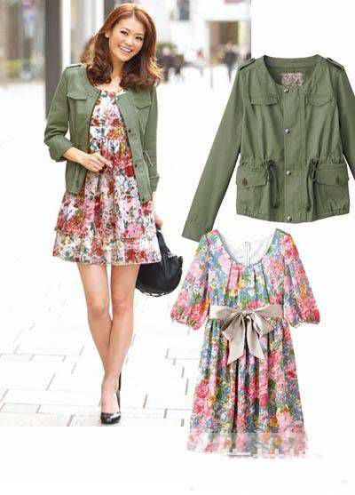 女生碎花连衣裙搭配 混搭感既时尚又知性