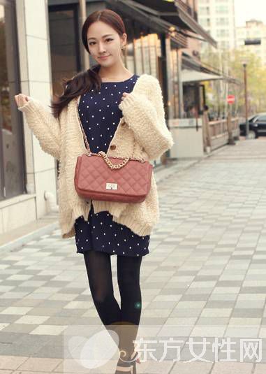 韩版宽松毛衣搭配法 搭对了显瘦身材随便show
