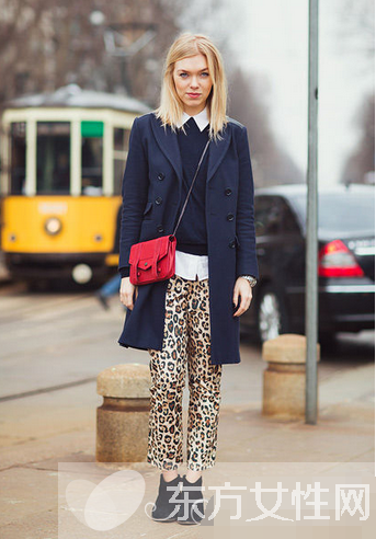 豹纹裤子怎么搭配 街头潮人教你这么搭潮翻了