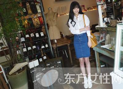 今夏必备牛仔半身裙 5招教你穿出新鲜时髦感