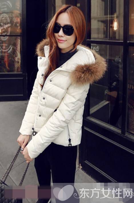 短款羽绒服搭配图片 这么搭瞬间变高变修长