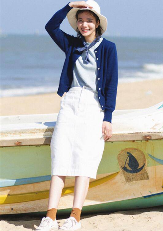 春款开衫毛衣怎么搭配 学他们这么搭就对了