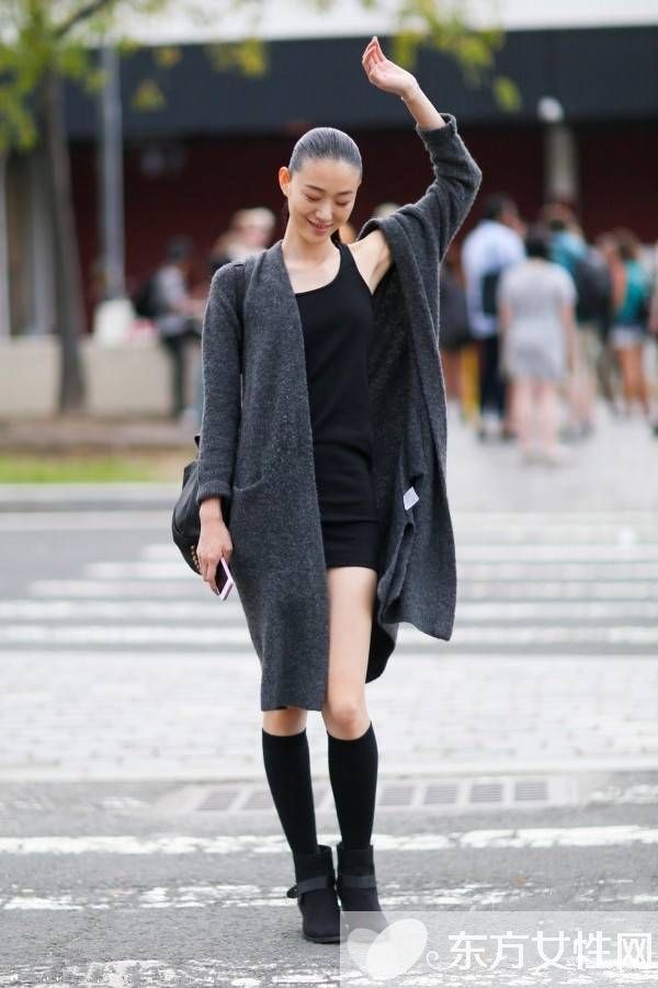 长款开衫针织衫搭配示范 学会了瞬间美cry