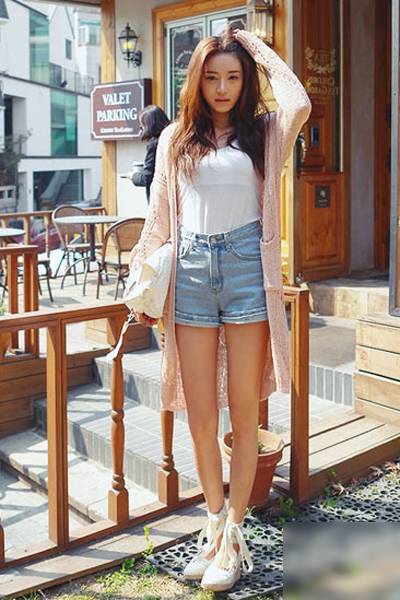 秋季毛衣最佳搭配 甜美气质就是怎么来的