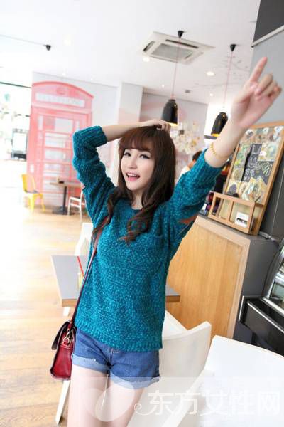 韩版宽松毛衣搭配法 搭对了显瘦身材随便show