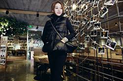 经典黑冬装外套搭配技巧 时髦穿法让你气场十足