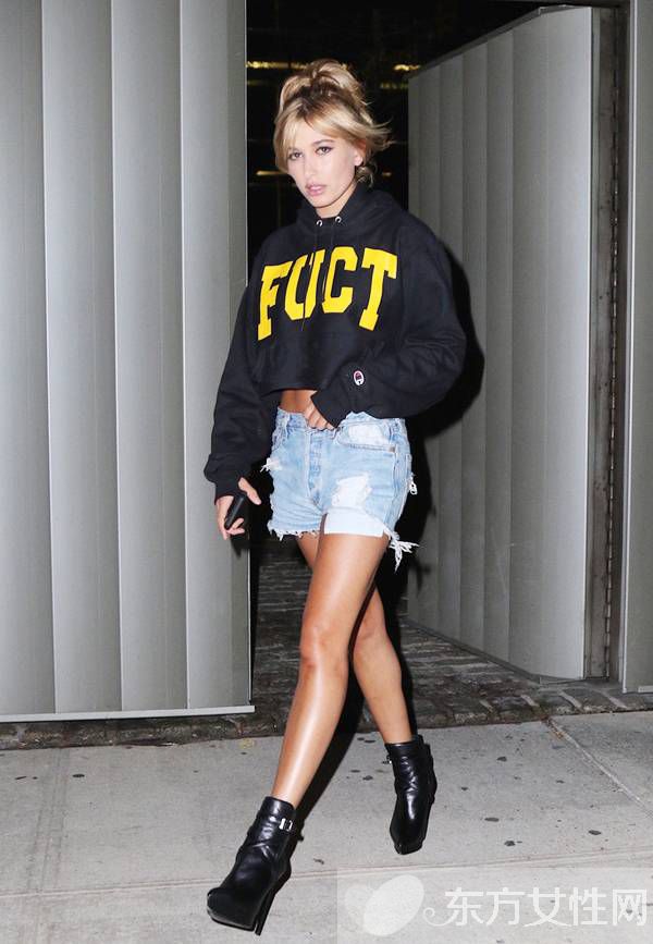 卫衣配什么裤子好看 N种搭配技巧搭出你的时尚花样