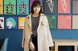 简约风衣+紧身裤搭配术 这样搭才时尚