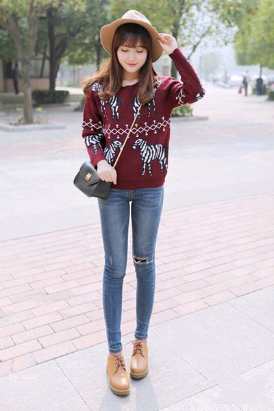 秋季毛衣搭配推荐 街拍达人都爱这么穿