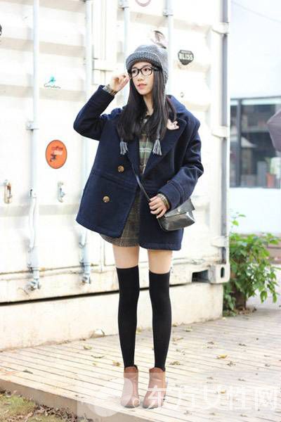 冬季日系学院风搭配 轻松穿出减龄范儿