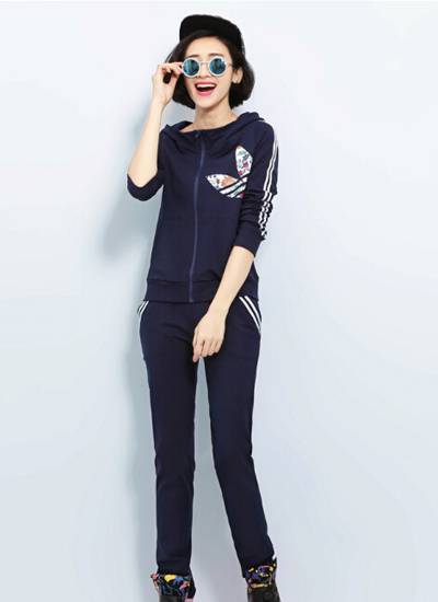 秋季女士运动装搭配 时尚达人都是这么搭的