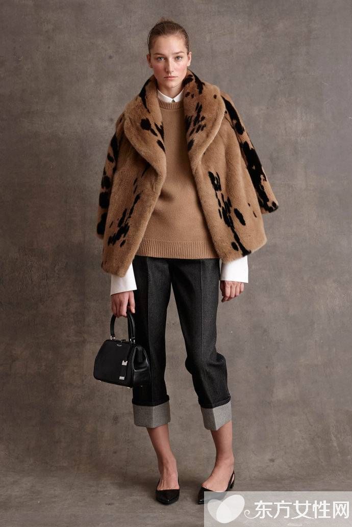 豹纹大衣时髦穿搭法 今冬就要这么潮