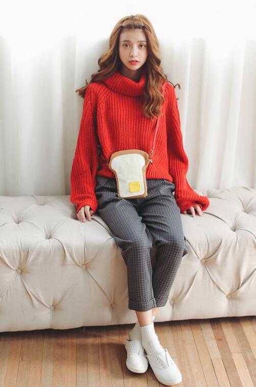 春装高领毛衣怎么搭配 达人街拍搭配推荐