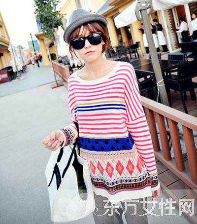 长款宽松毛衣搭配圣经 帮你打造完美身材比例