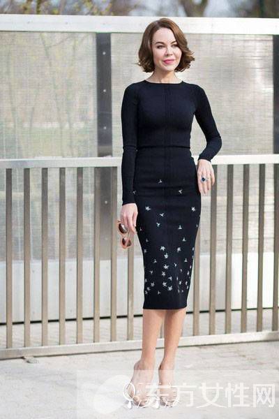 羊毛连衣裙怎么穿好看 即时尚又保暖的最佳穿法