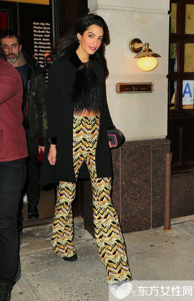 70年代时尚穿搭风 让你变身最迷人的风格女王