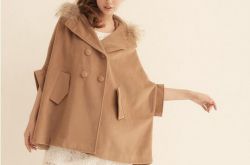 短款斗篷外套怎么搭配 冬天这么穿既暖和又时尚