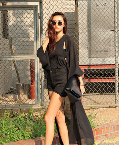 早秋穿什么百搭又保暖 黑色开衫好搭配又暖和