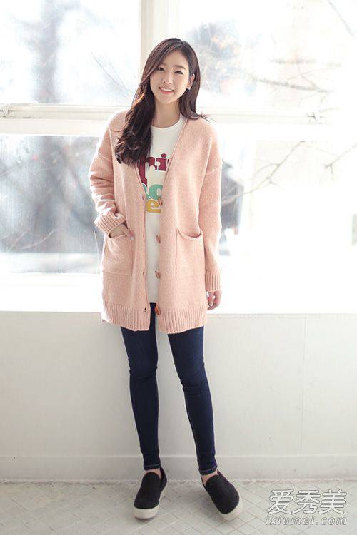 针织开衫如何搭配 韩国街拍达人亲身示范