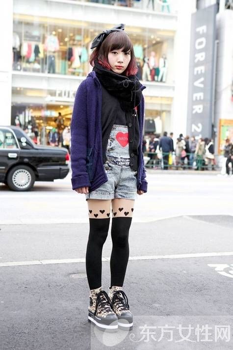 日本大学女生街拍秀 时尚造型惹人爱