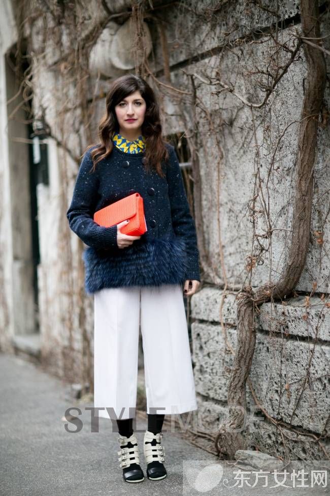 潮人街拍示范洋气皮草穿搭 这样穿才不显土