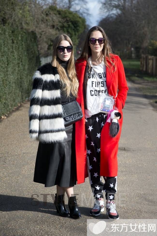 潮人街拍示范洋气皮草穿搭 这样穿才不显土