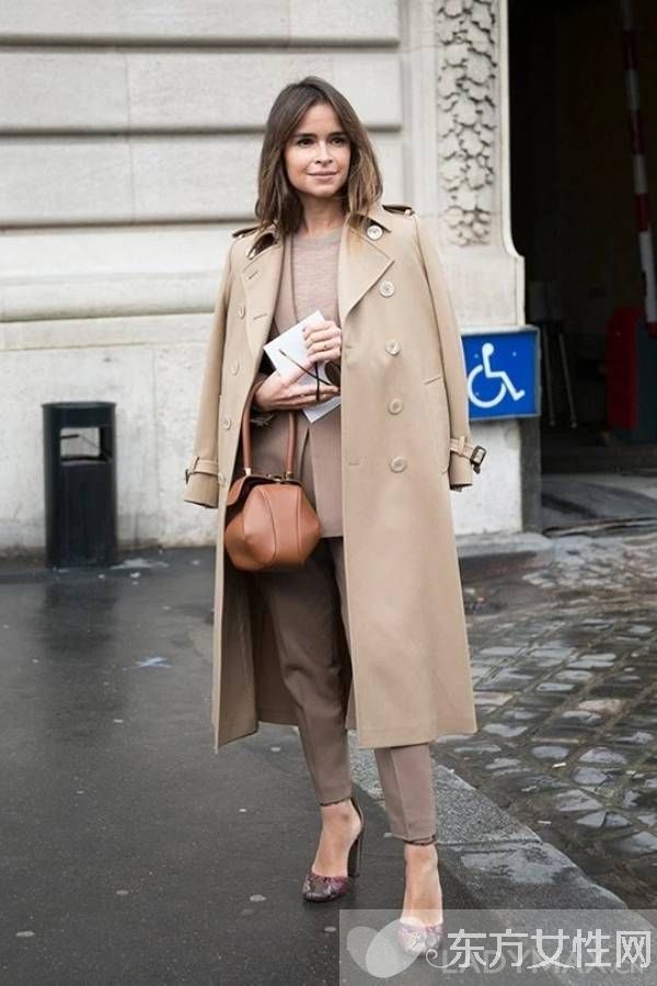 单色也一样美 look这些时尚穿搭街拍合辑