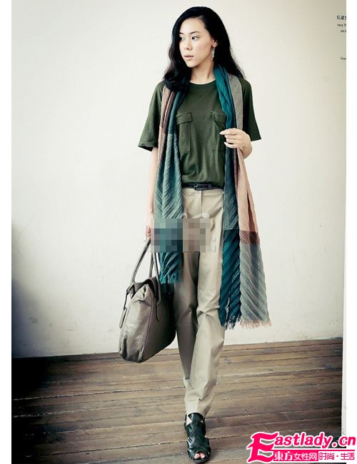 早秋围巾时尚搭 搭出你的明星味