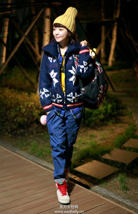 2013最新韩国街拍显高显瘦服装搭配太有爱了