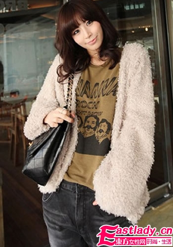 韩式搭配示范打造街头休闲风