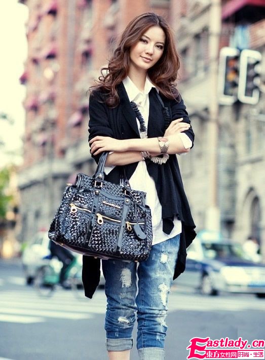 淑女也疯狂 女明星爱上朋克铆钉包