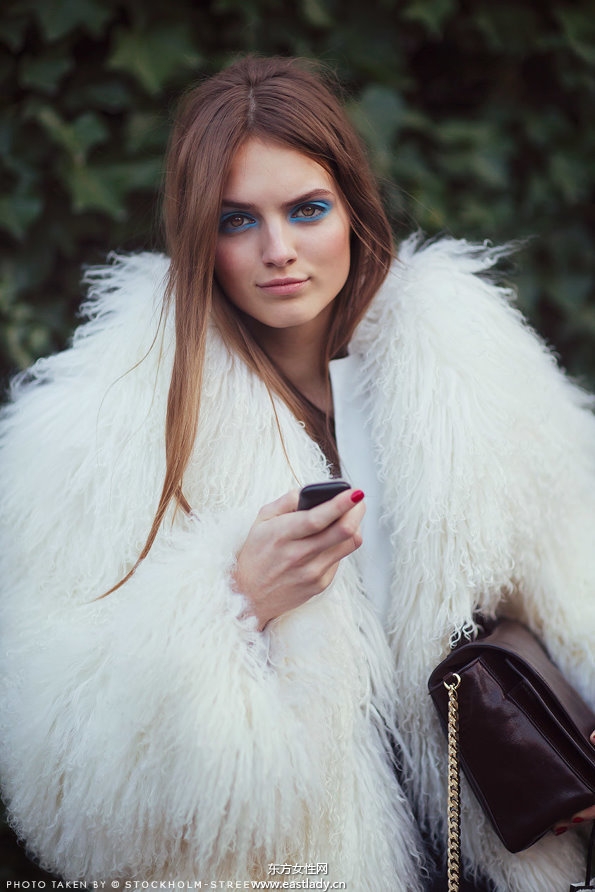 二月下旬欧美街头看时尚达人如何穿衣搭配