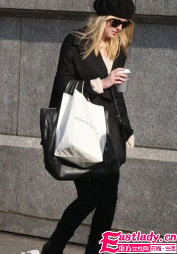 Ella引领明星新年混搭 萌装保暖又抢镜