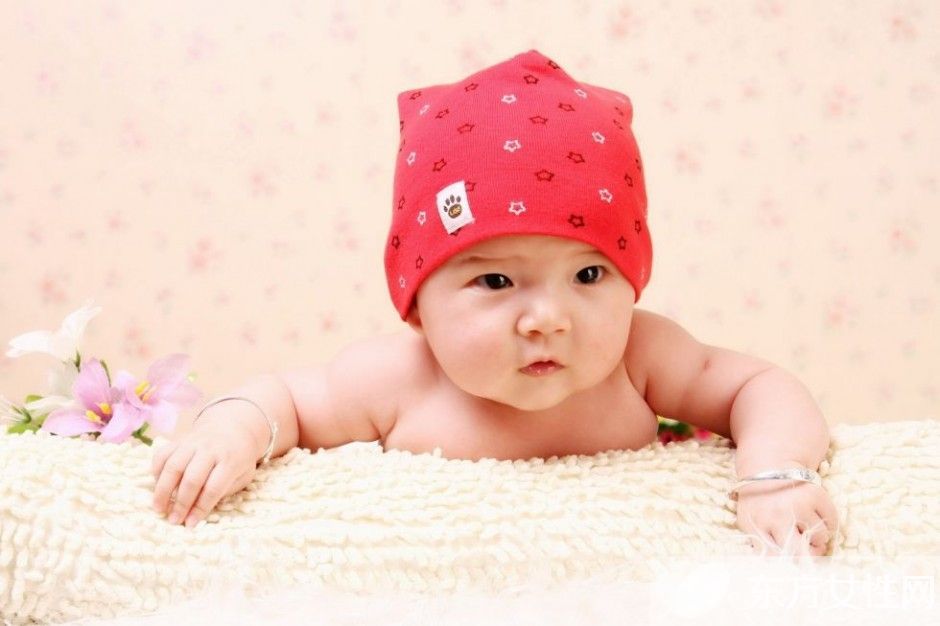 一周岁宝宝的成长标准 这些饮食原则要牢记哦