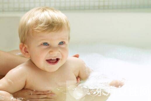 冬天宝宝洗澡四大禁忌千万要注意